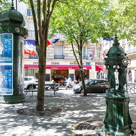 Opulent Blues In Batignolles Διαμέρισμα