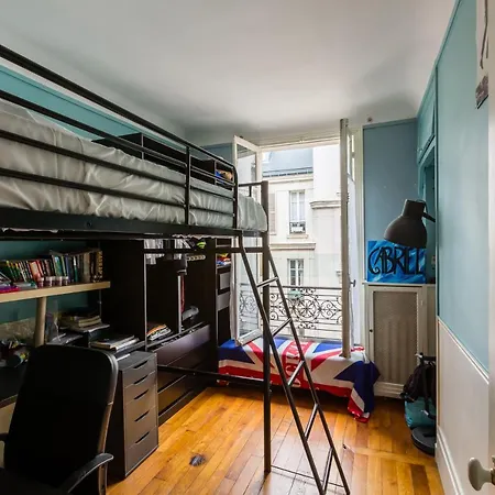 Opulent Blues In Batignolles Διαμέρισμα *